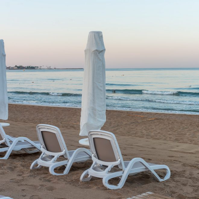 Strand und Aktivitäten – Sandy Beach Hotel